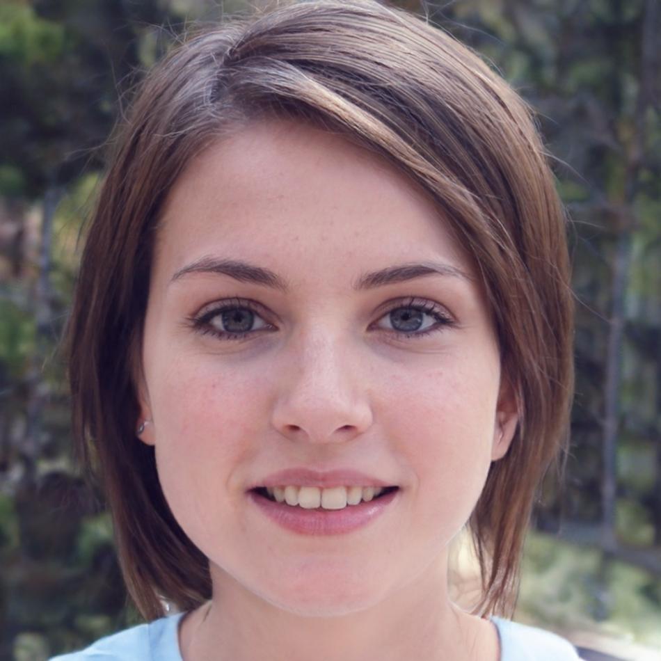 Portrait de Camille Deschamps, spécialiste en pédagogie numérique